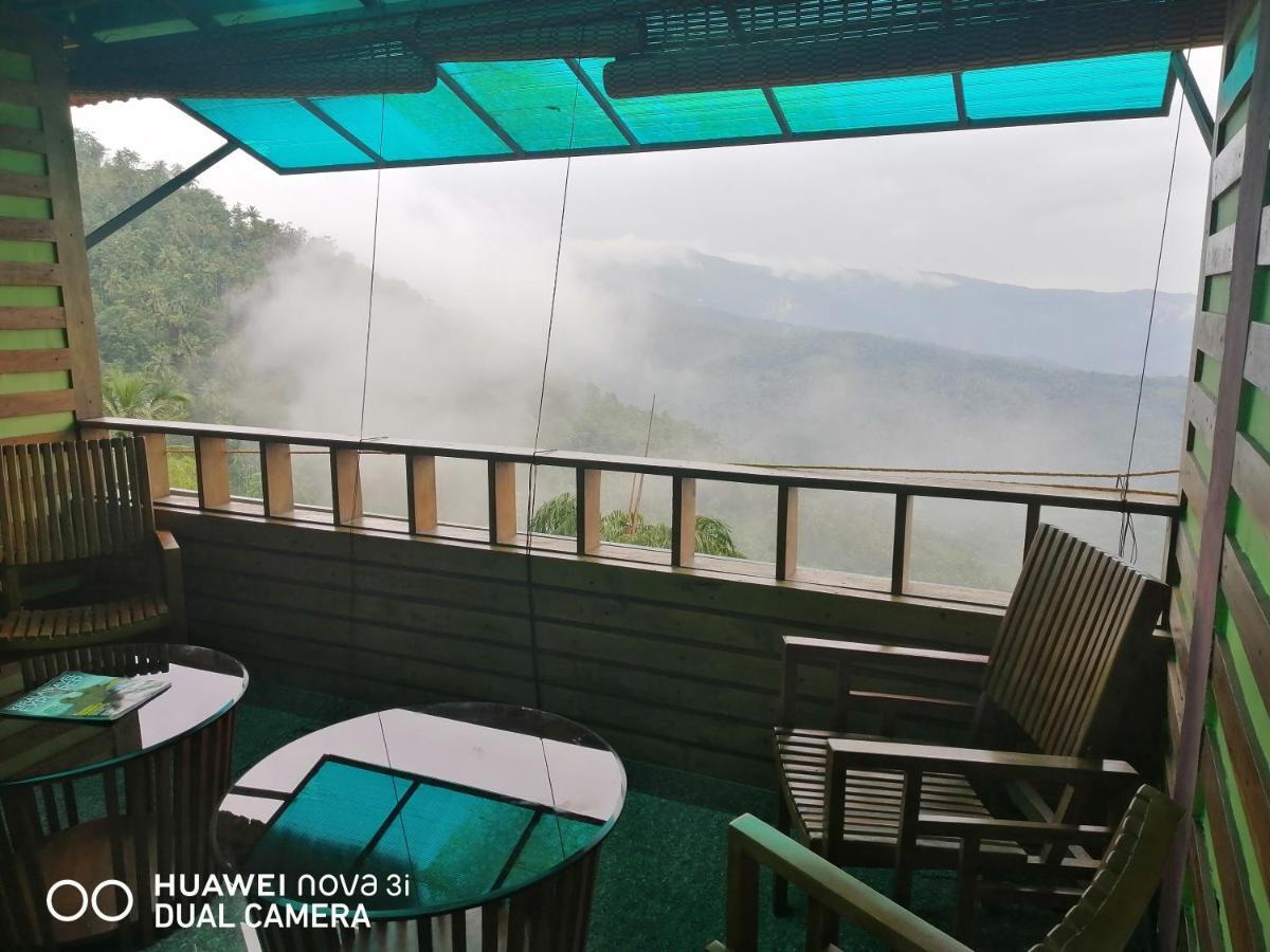 Stone Hills Hotell Kannur Exteriör bild