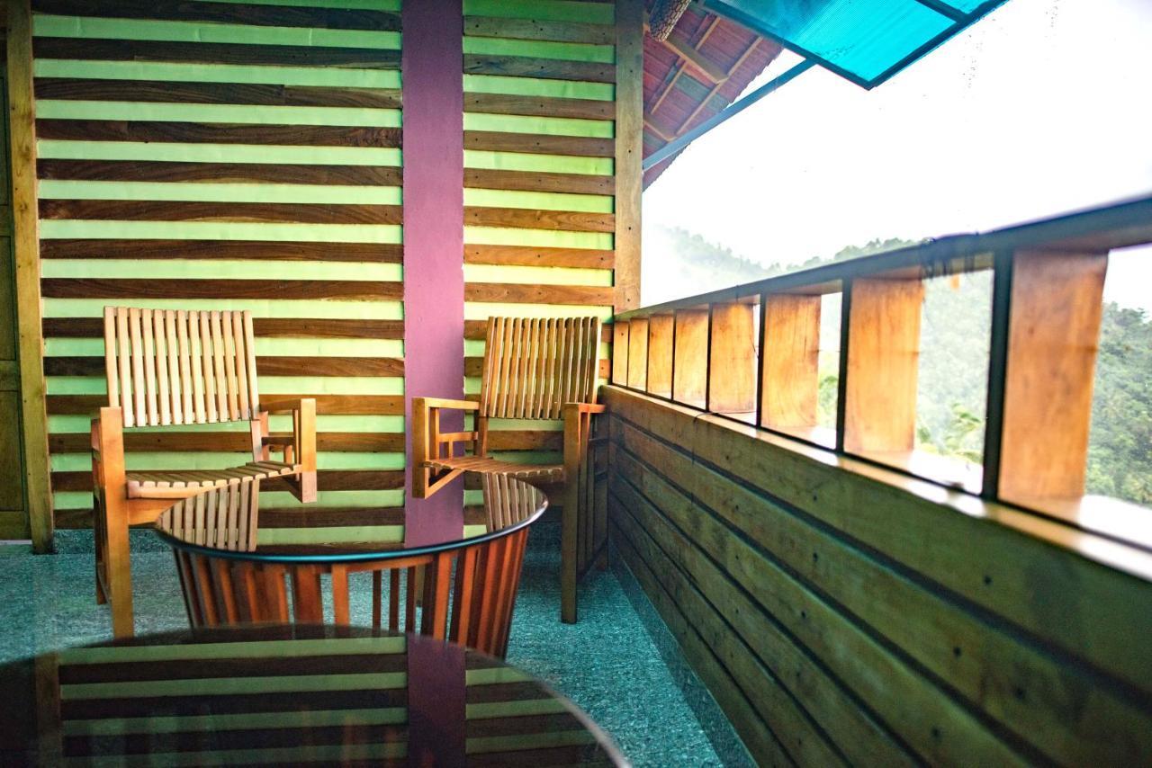 Stone Hills Hotell Kannur Exteriör bild