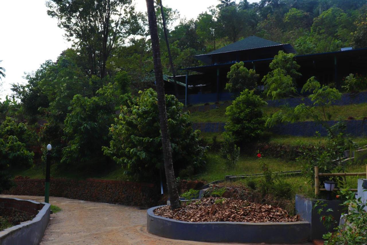 Stone Hills Hotell Kannur Exteriör bild