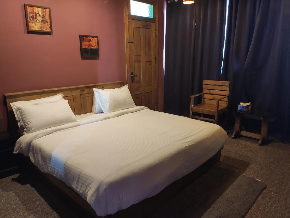 Stone Hills Hotell Kannur Exteriör bild