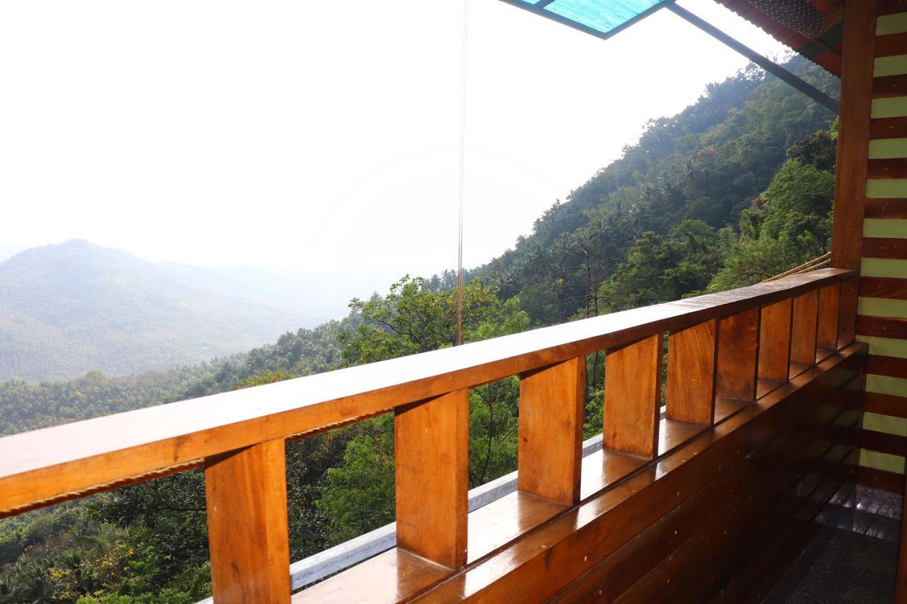 Stone Hills Hotell Kannur Exteriör bild