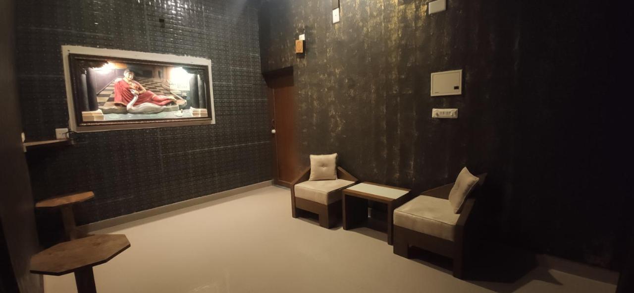Stone Hills Hotell Kannur Exteriör bild
